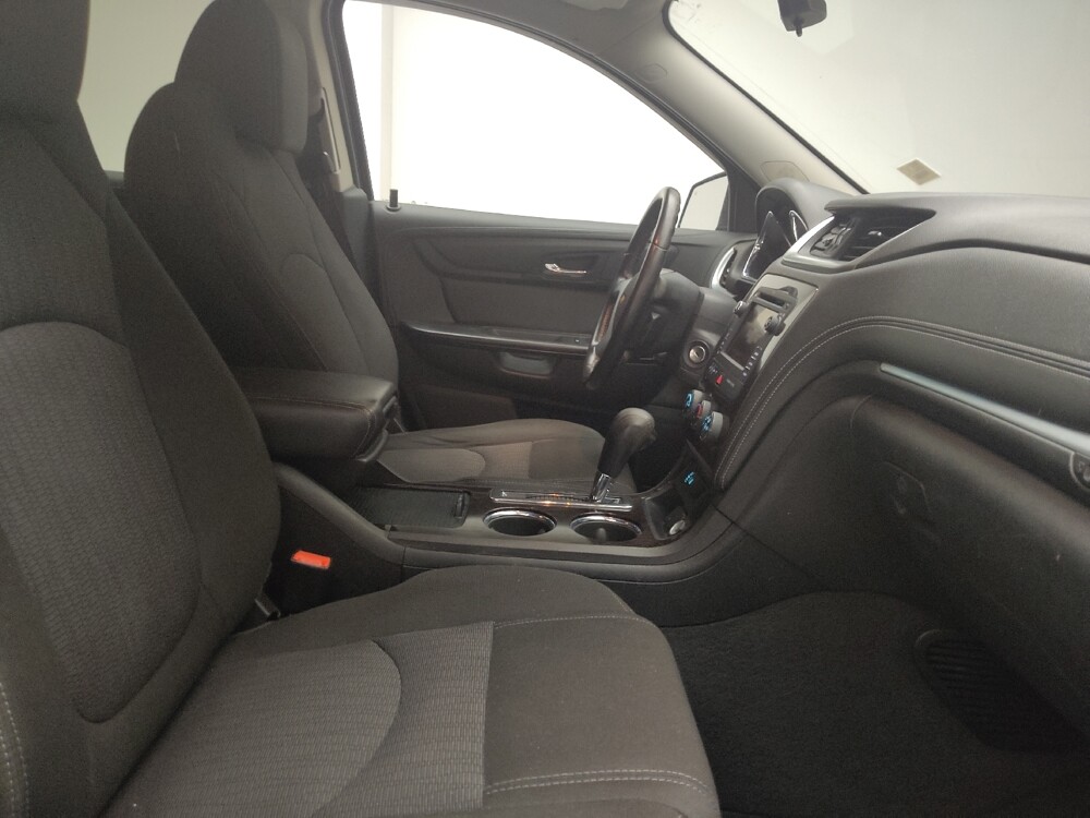 2017 Chevrolet Traverse in Eastpointe, MI 48021 - 18084396 21