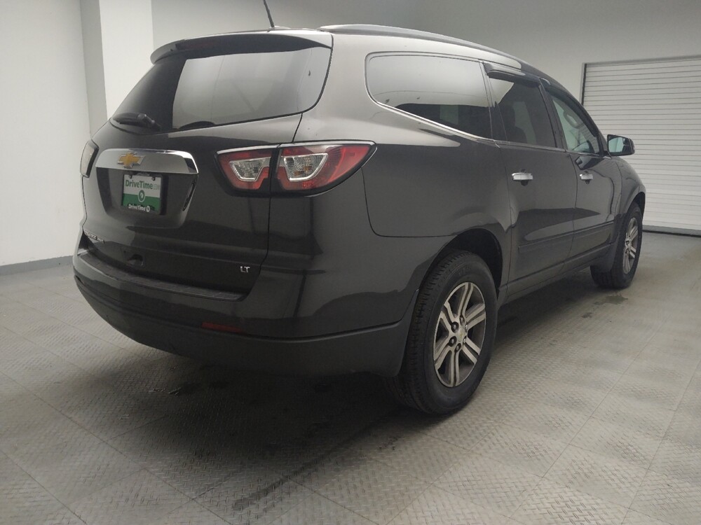 2017 Chevrolet Traverse in Eastpointe, MI 48021 - 18084396 9