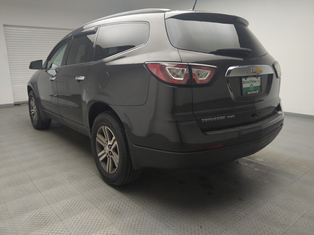 2017 Chevrolet Traverse in Eastpointe, MI 48021 - 18084396 5