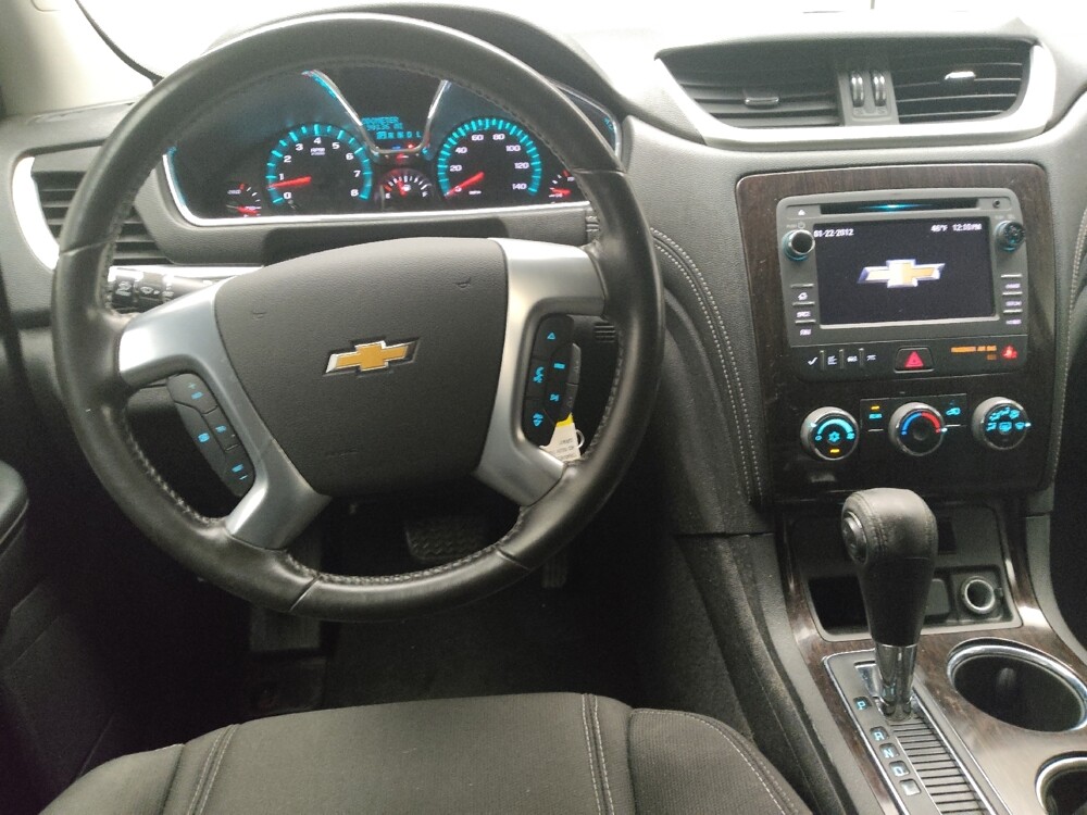 2017 Chevrolet Traverse in Eastpointe, MI 48021 - 18084396 22