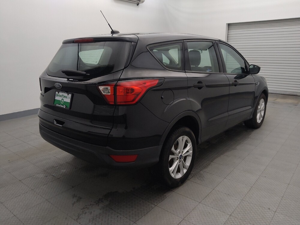 2019 Ford Escape in Houston, TX 77060 - 18084398 9