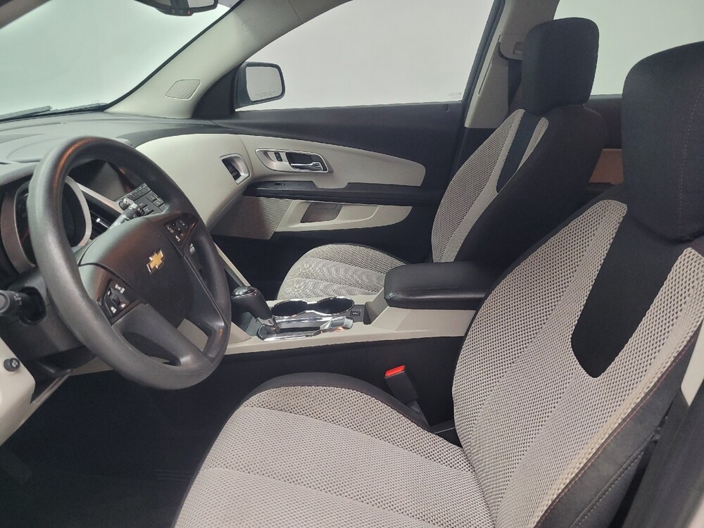 2017 Chevrolet Equinox in Ft Wayne, IN 46805 - 18084399 17