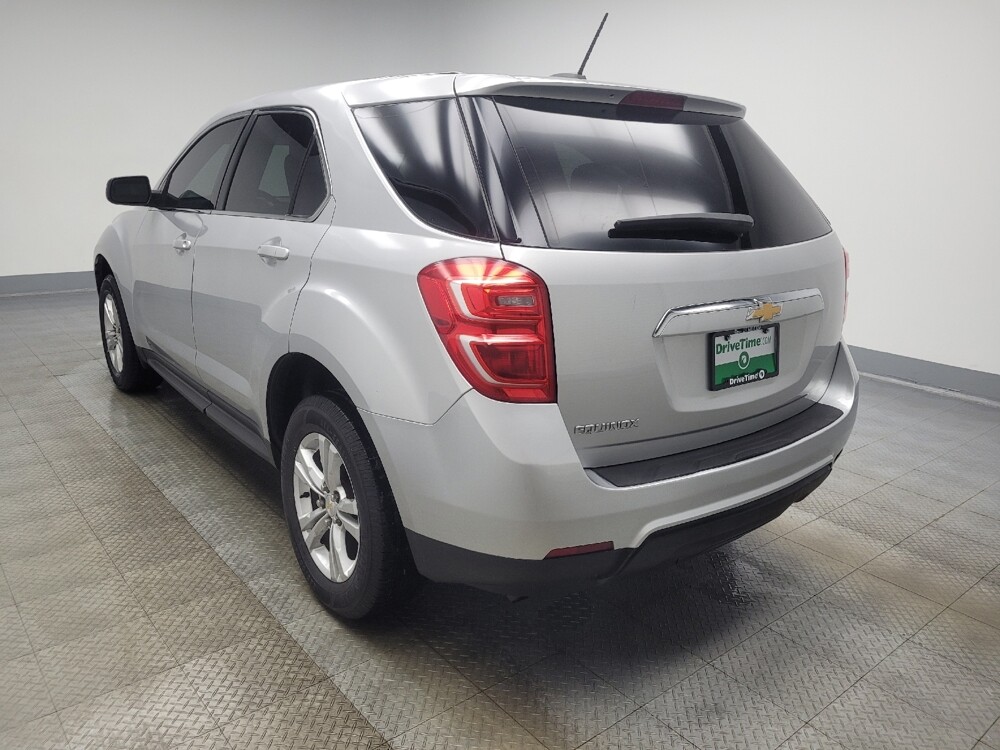 2017 Chevrolet Equinox in Ft Wayne, IN 46805 - 18084399 5