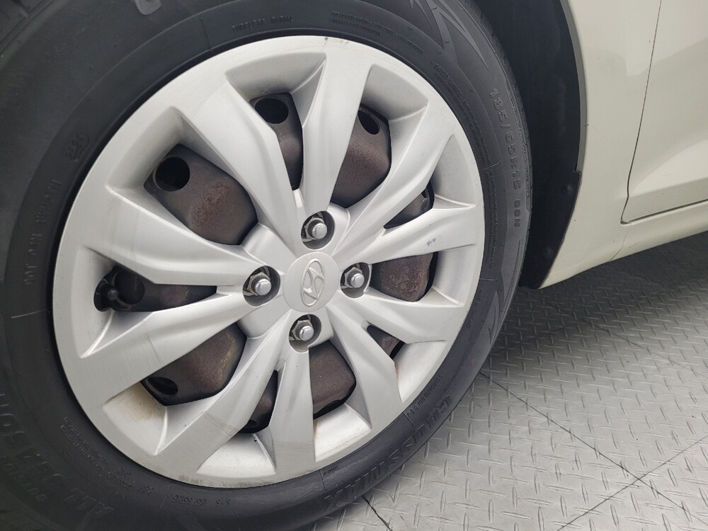 2019 Hyundai Accent in Kissimmee, FL 34744 - 18084403 31