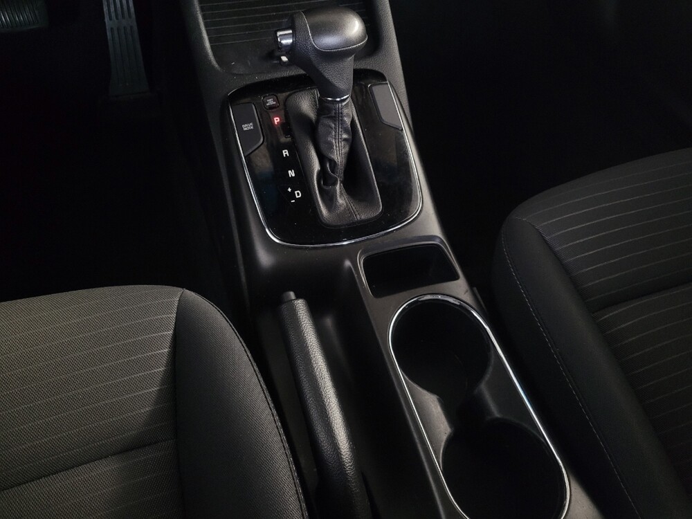 2018 Kia Forte in Morrow, GA 30260 - 18084405 26