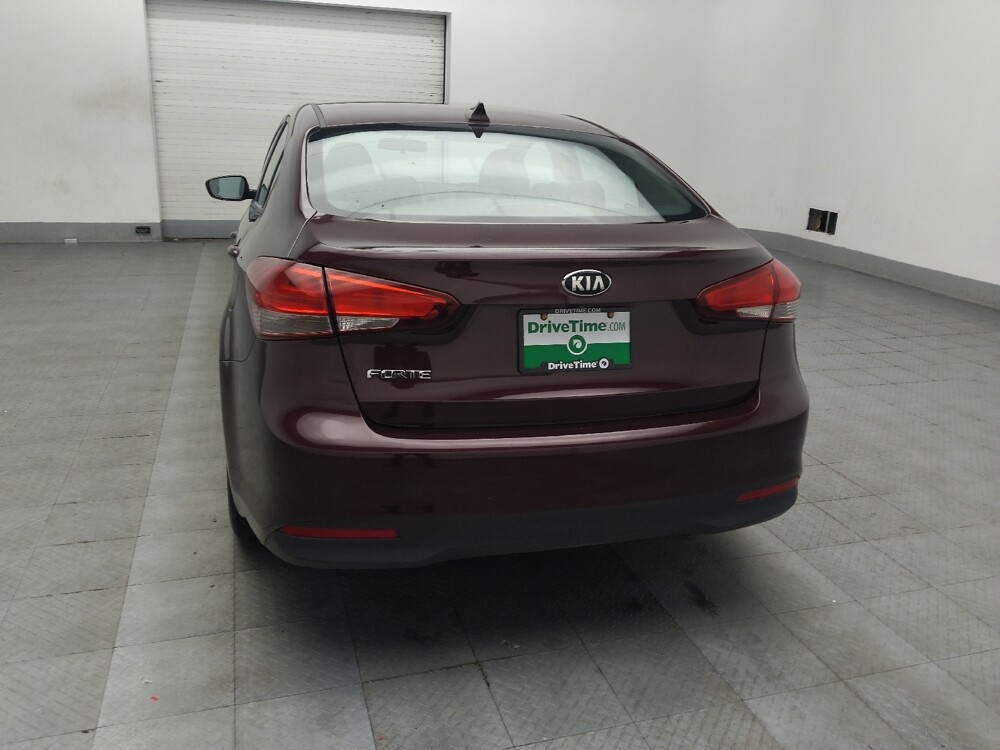 2018 Kia Forte in Morrow, GA 30260 - 18084405 6