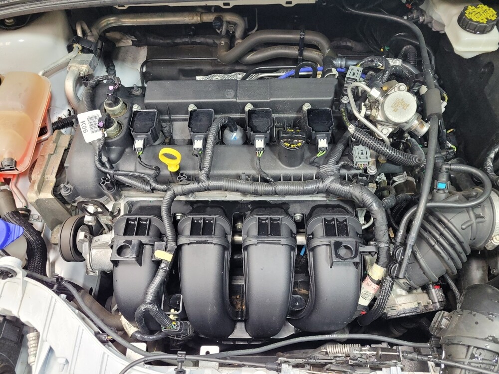 2018 Ford Focus in Greenville, NC 27834 - 18084411 30