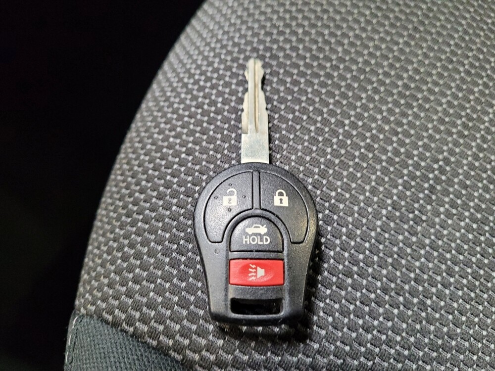 2019 Nissan Sentra in Downey, CA 90241 - 18084425 32