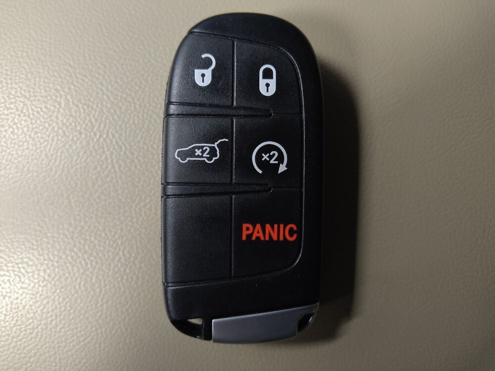 2022 Jeep Grand Cherokee in Houston, TX 77034 - 18084427 32