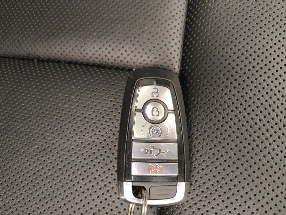 2018 Ford F150 in Lombard, IL 60148 - 18084429 32