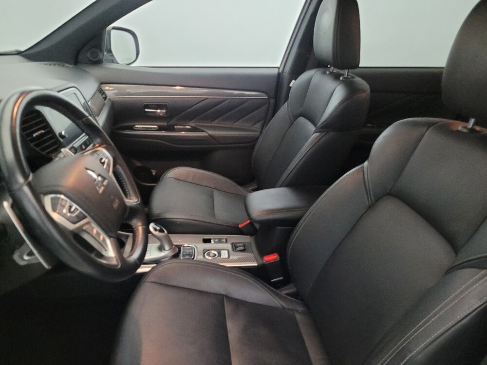 2019 Mitsubishi Outlander in Laurel, MD 20724 - 18084436 17