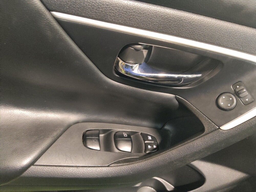 2017 Nissan Altima in Arlington, TX 76011 - 18084437 27