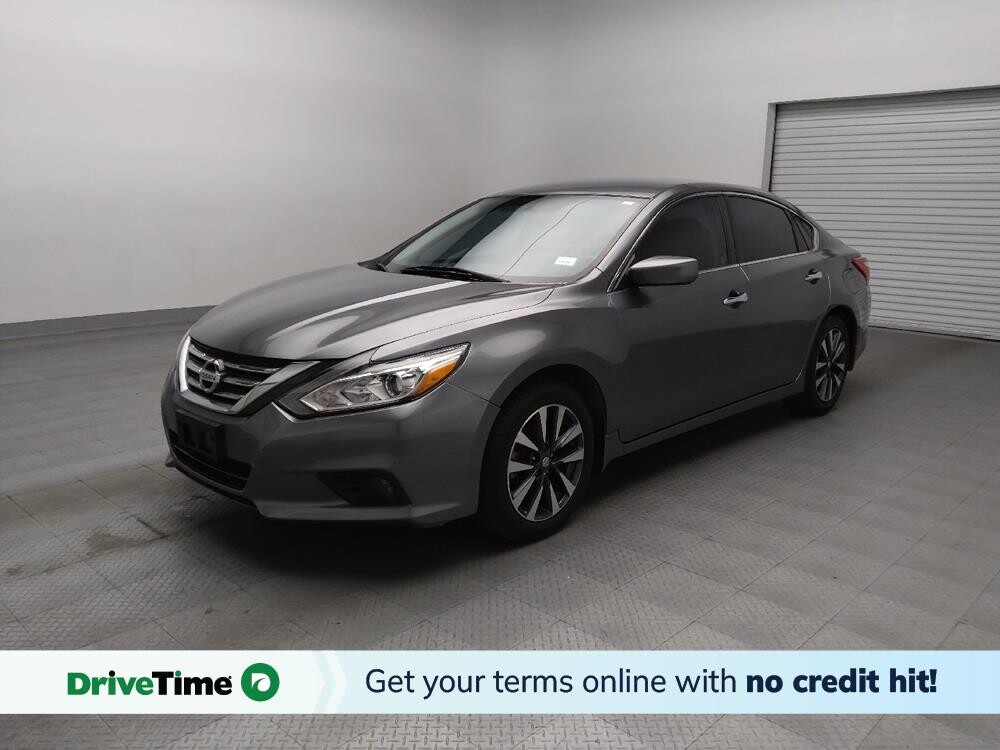 2017 Nissan Altima in Arlington, TX 76011 - 18084437