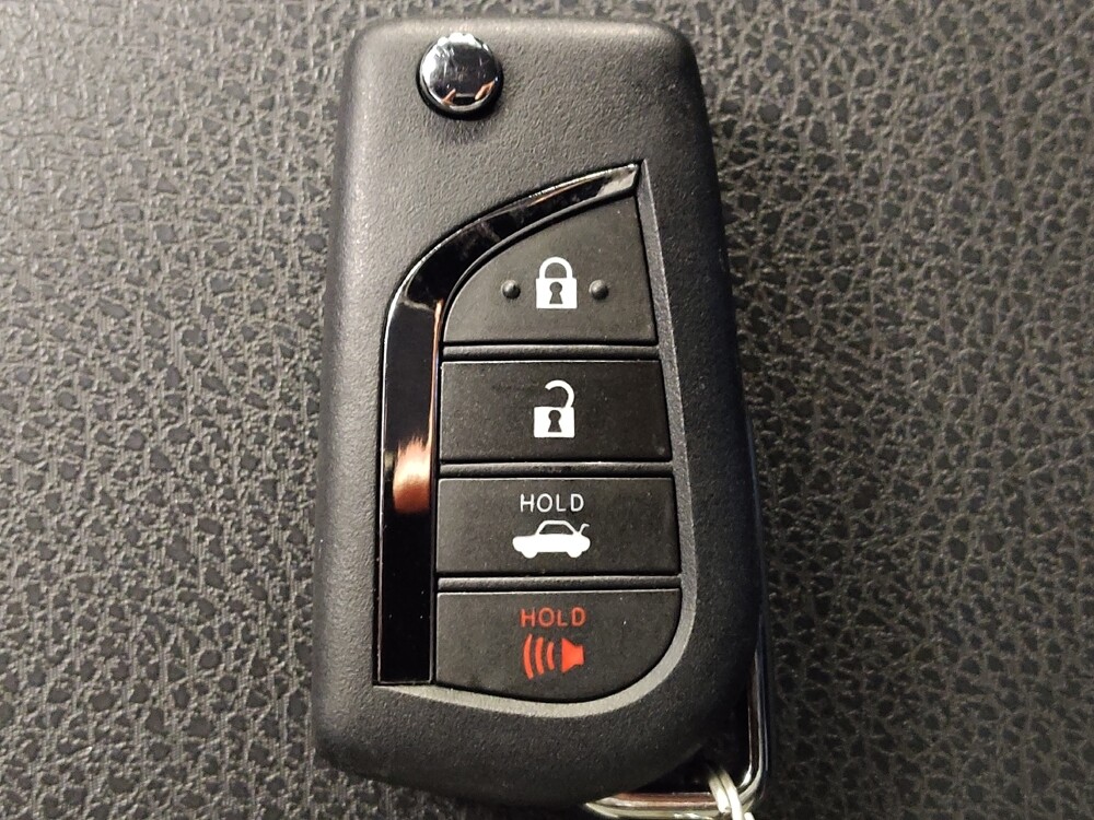 2022 Toyota Camry in Houston, TX 77034 - 18084448 32