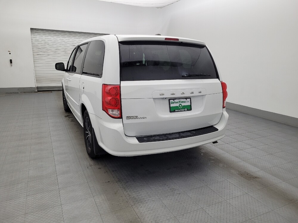 2017 Dodge Grand Caravan in Fort Myers, FL 33907 - 18084453 6