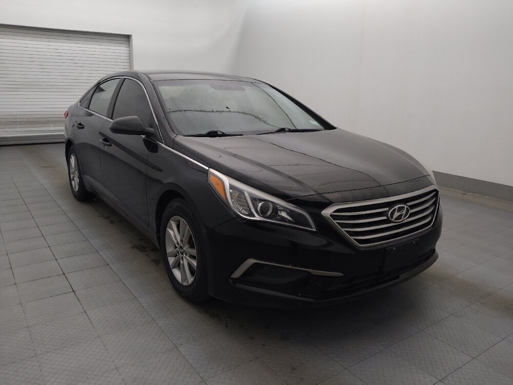 2017 Hyundai Sonata in Fort Myers, FL 33907 - 18084455 13