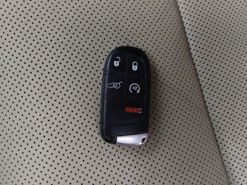 2020 Jeep Grand Cherokee in Denver, CO 80012 - 18084463 32