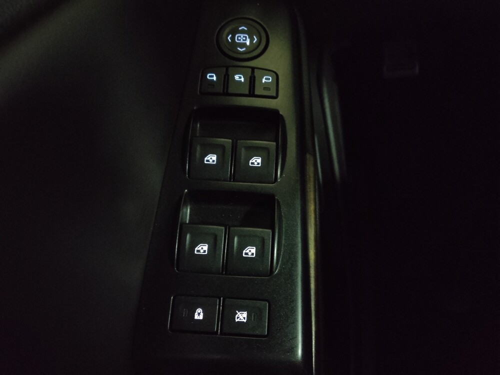 2017 Chevrolet Suburban in Morrow, GA 30260 - 18084469 27