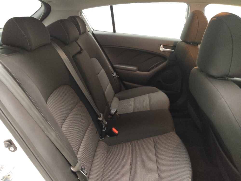 2017 Kia Forte in Morrow, GA 30260 - 18084475 19