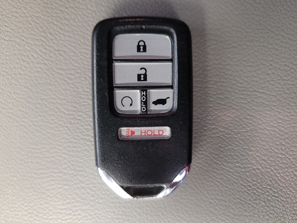 2017 Honda CR-V in Riverside, CA 92504 - 18084485 27