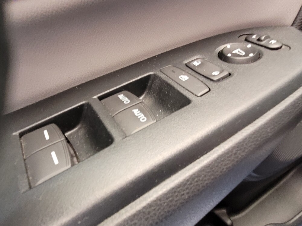 2017 Honda CR-V in Riverside, CA 92504 - 18084485 32