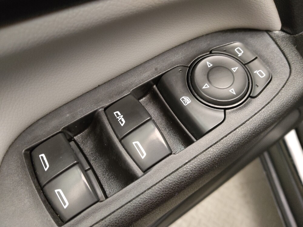 2020 Chevrolet Equinox in Lakewood, CO 80215 - 18084486 27