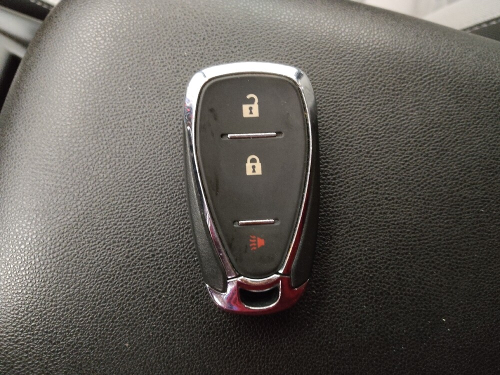 2020 Chevrolet Equinox in Lakewood, CO 80215 - 18084486 32