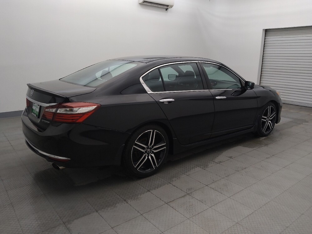 2016 Honda Accord in Houston, TX 77074 - 18084487 10