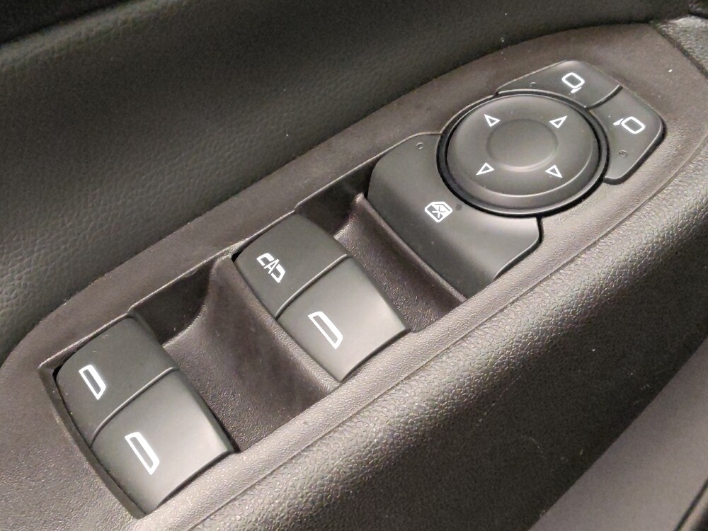 2020 Chevrolet Equinox in Houston, TX 77074 - 18084488 27