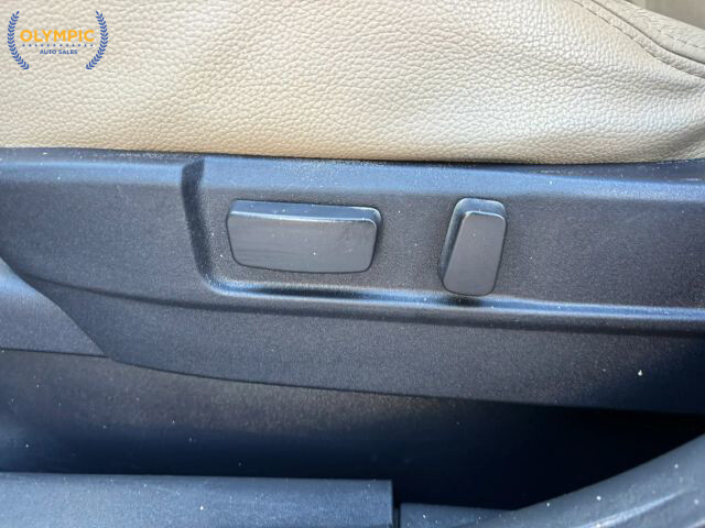 2017 Mitsubishi Outlander in Decatur, GA 30032 - 18084496 33