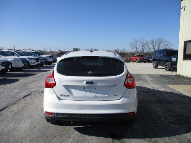 2012 Ford Focus in Oak Grove, MO 64075 - 18084511 6
