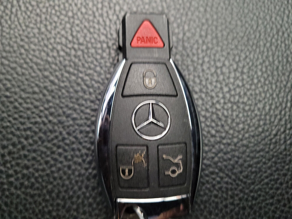 2015 Mercedes-Benz SLK 250 in Torrance, CA 90504 - 18084517 32