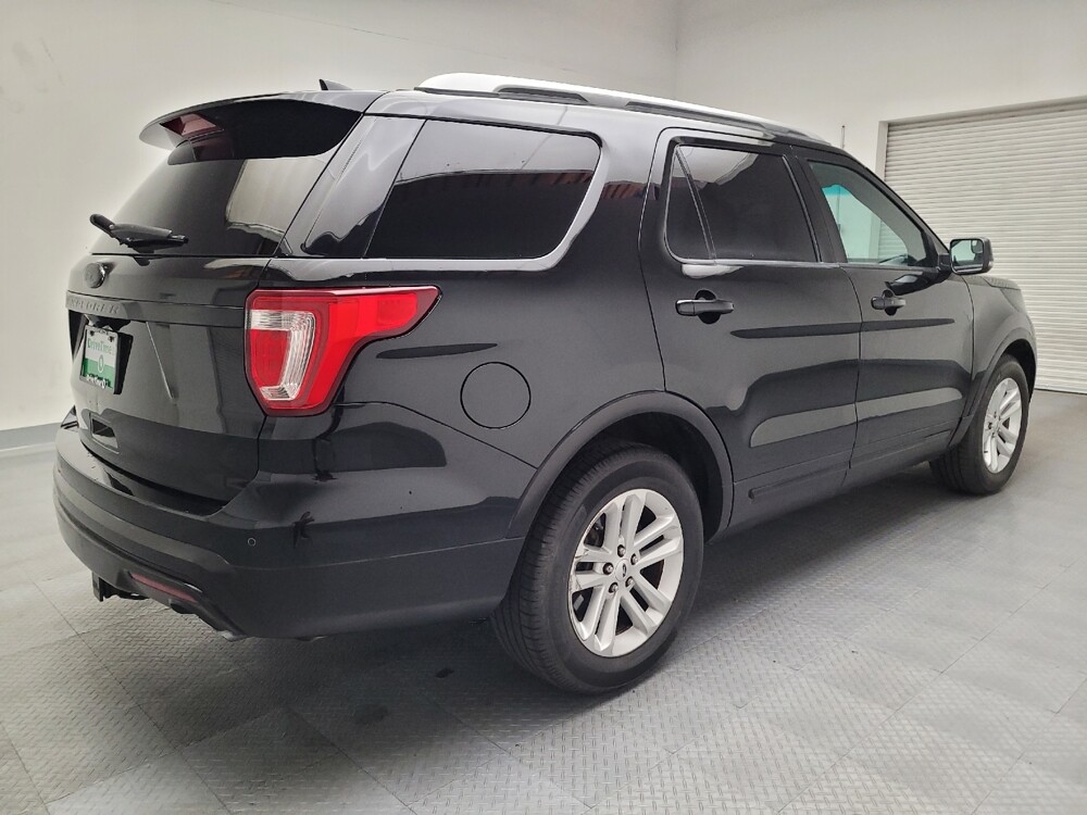 2016 Ford Explorer in Fresno, CA 93726 - 18084519 9