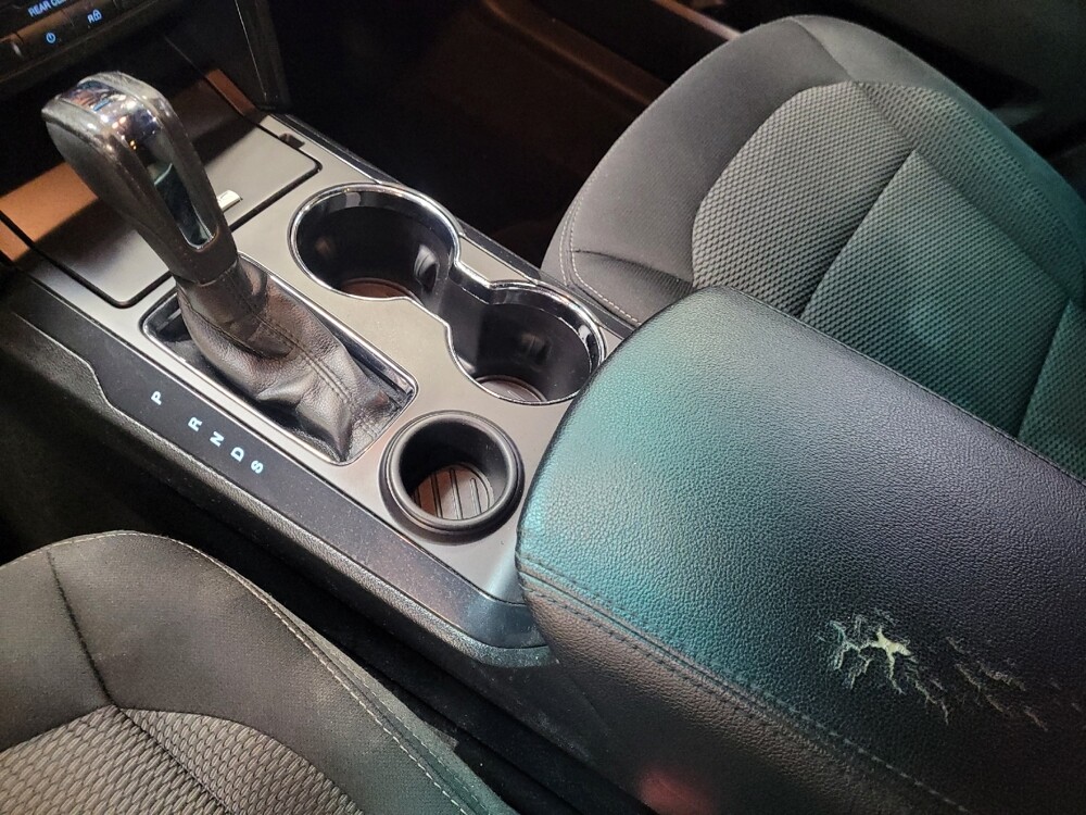 2016 Ford Explorer in Fresno, CA 93726 - 18084519 26