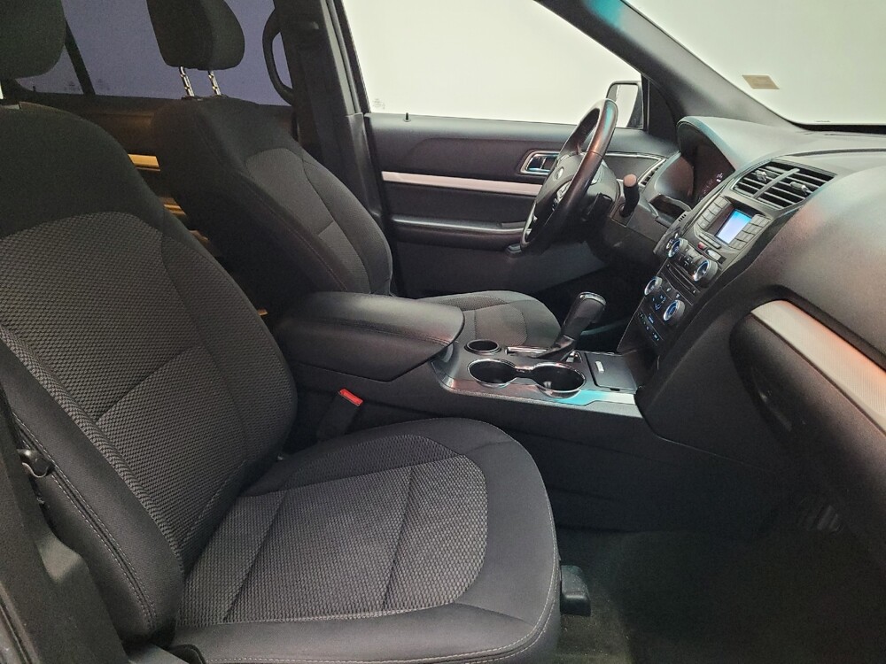 2016 Ford Explorer in Fresno, CA 93726 - 18084519 21