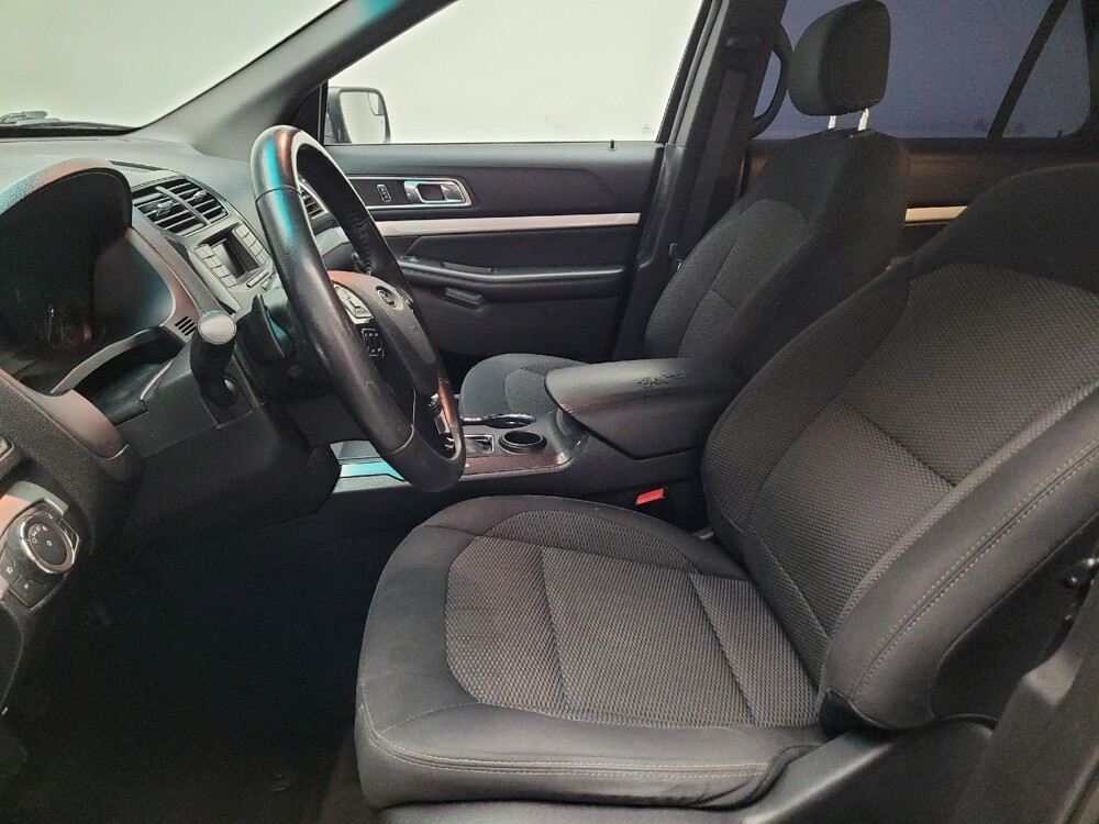 2016 Ford Explorer in Fresno, CA 93726 - 18084519 17