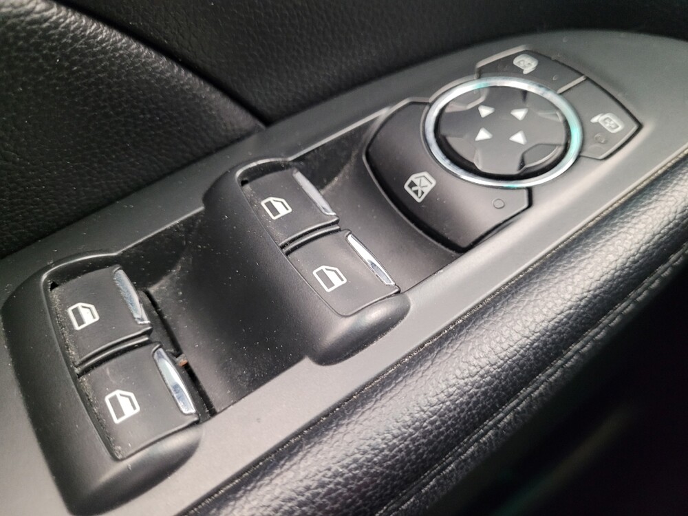 2016 Ford Explorer in Fresno, CA 93726 - 18084519 27