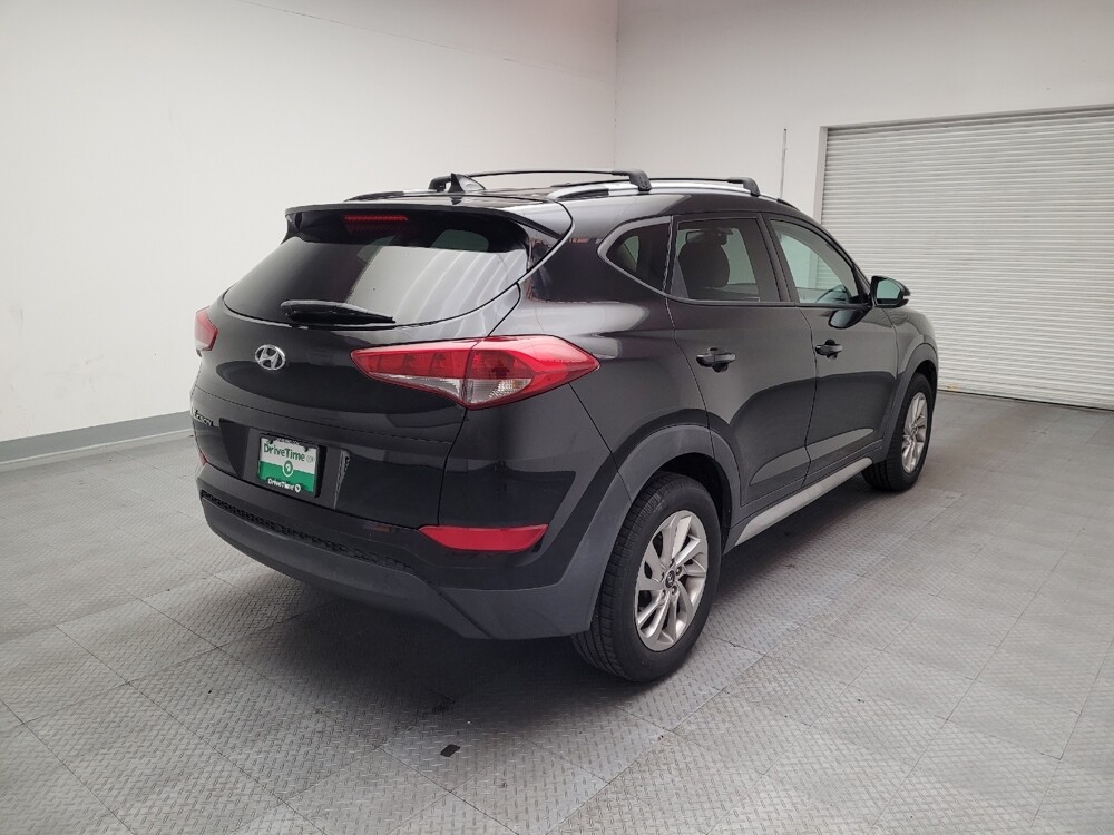 2018 Hyundai Tucson in Fresno, CA 93726 - 18084520 9