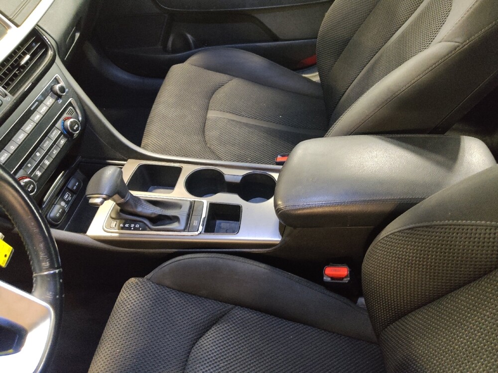 2019 Kia Optima in Oklahoma City, OK 73139 - 18084549 26