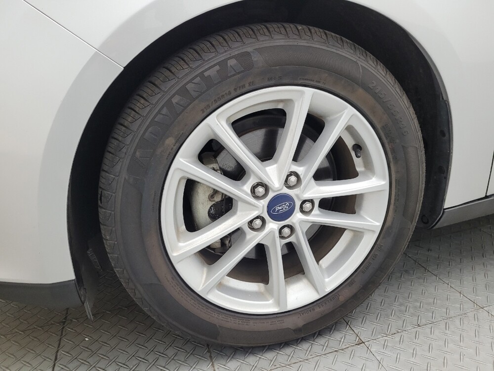 2018 Ford Focus in Phoenix, AZ 85015 - 18084557 31