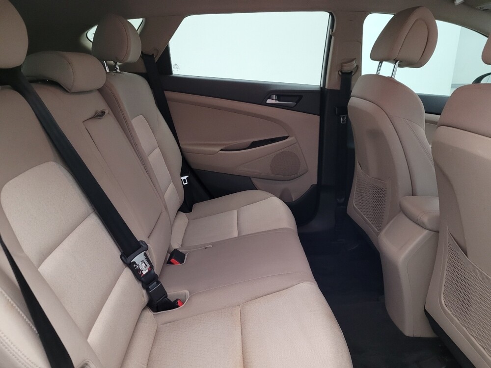 2017 Hyundai Tucson in Phoenix, AZ 85015 - 18084558 19