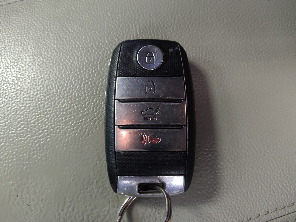 2017 Kia Optima in Lakeland, FL 33815 - 18084569 32