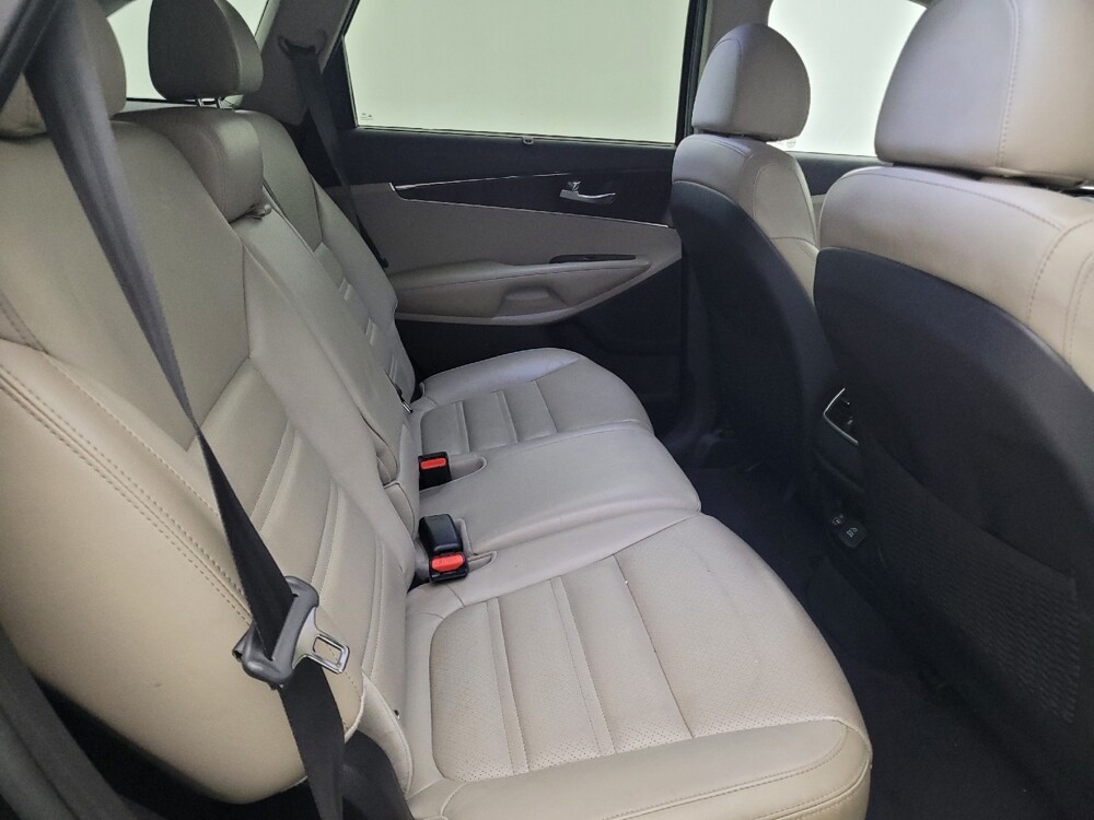 2018 Kia Sorento in Lakeland, FL 33815 - 18084570 19