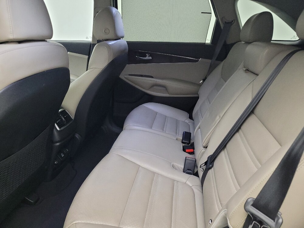 2018 Kia Sorento in Lakeland, FL 33815 - 18084570 18