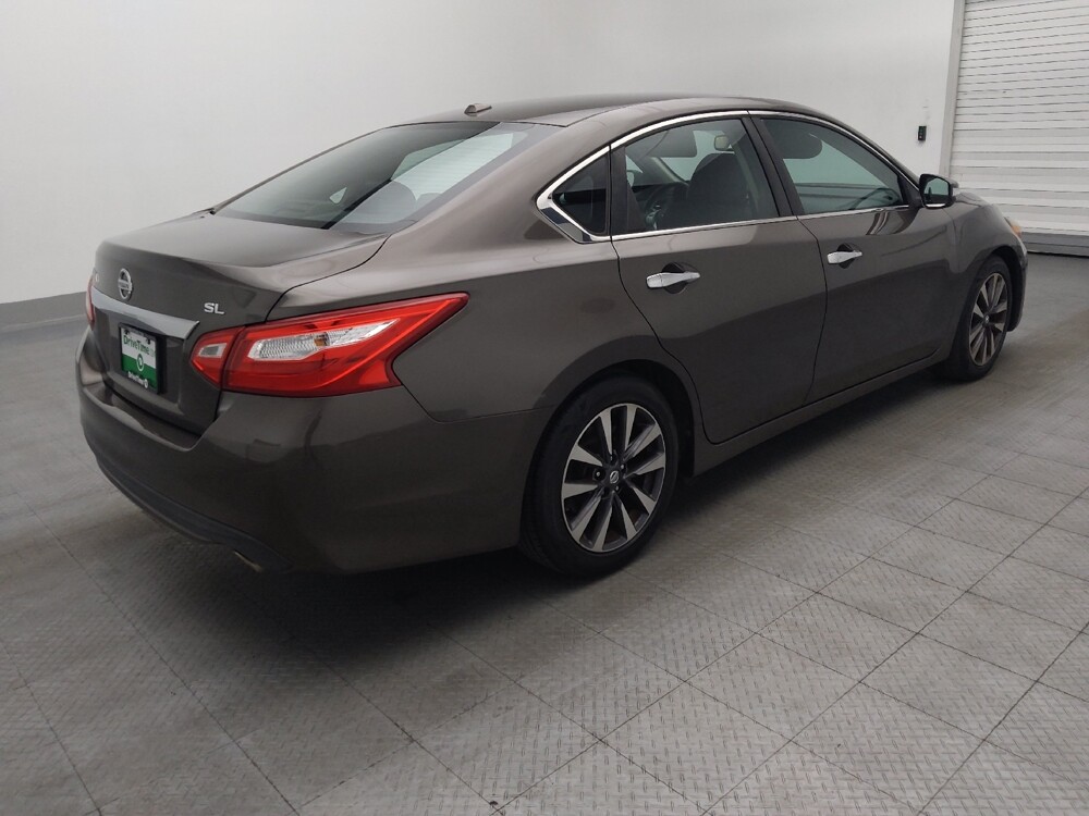 2017 Nissan Altima in Duluth, GA 30096 - 18084582 10