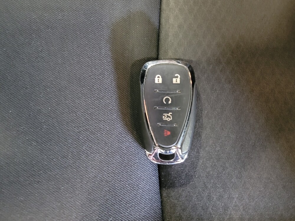 2016 Chevrolet Malibu in Ocala, FL 34471 - 18084588 32