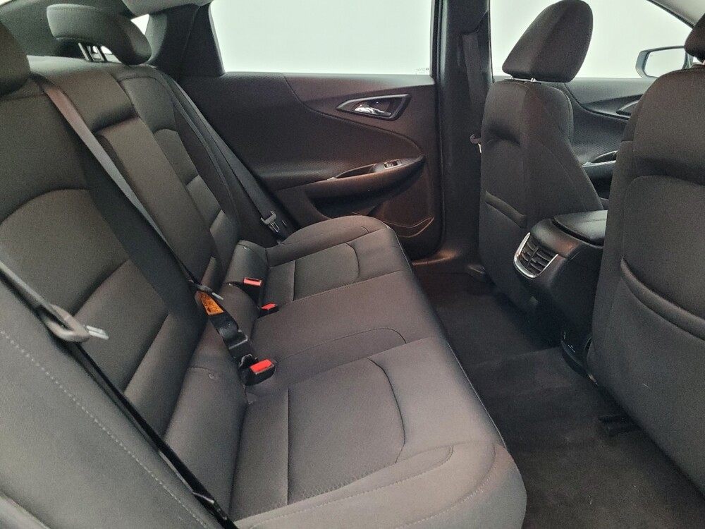 2016 Chevrolet Malibu in Ocala, FL 34471 - 18084588 19