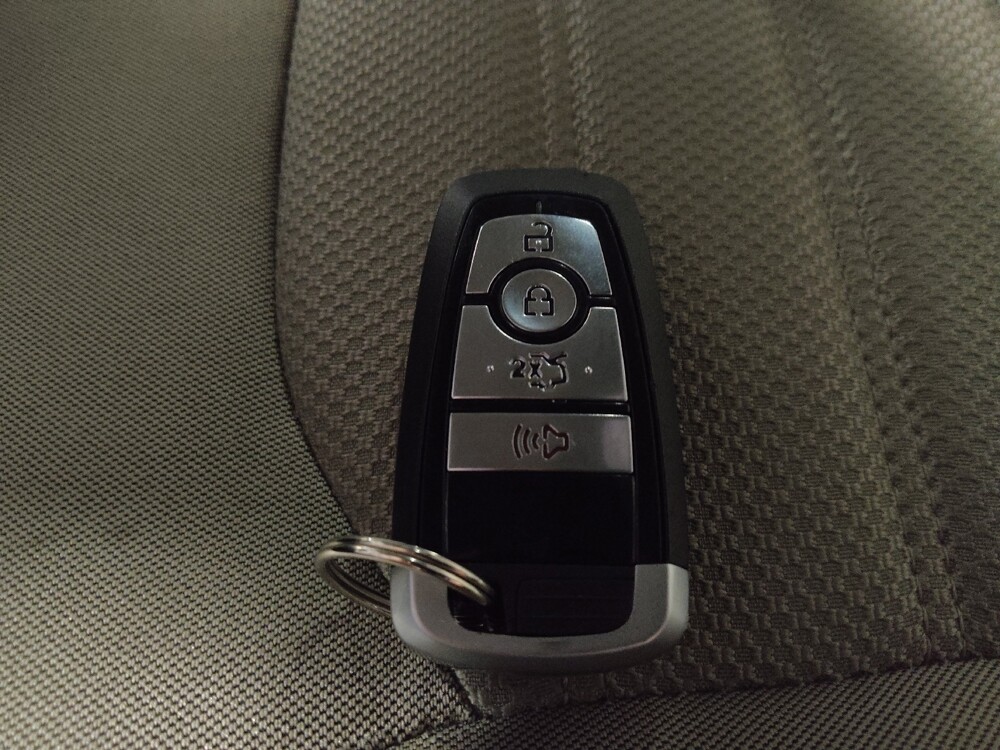 2020 Ford Fusion in Greenville, SC 29607 - 18084591 32