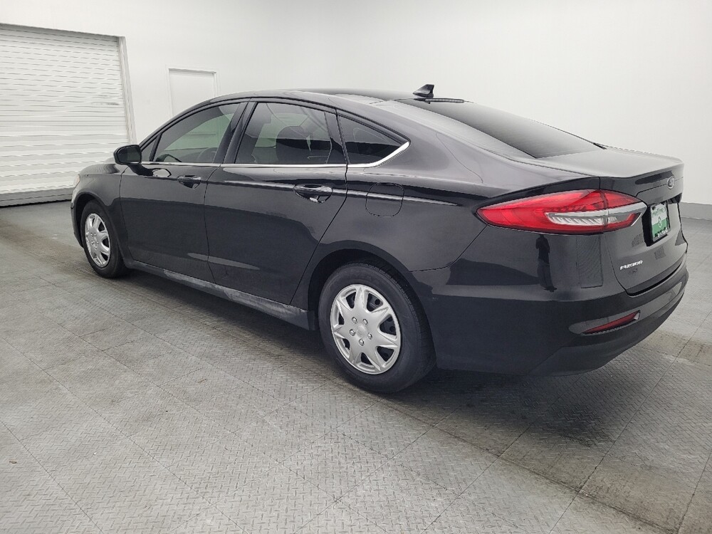 2020 Ford Fusion in Greenville, SC 29607 - 18084591 5
