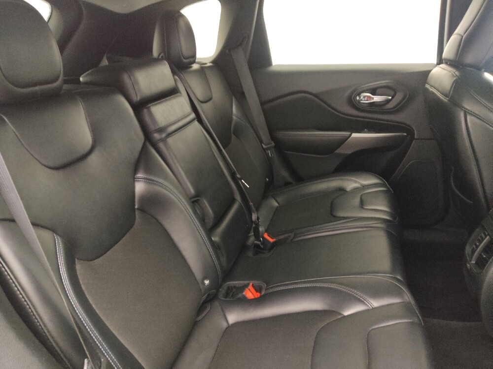 2019 Jeep Cherokee in Knoxville, TN 37923 - 18084592 19